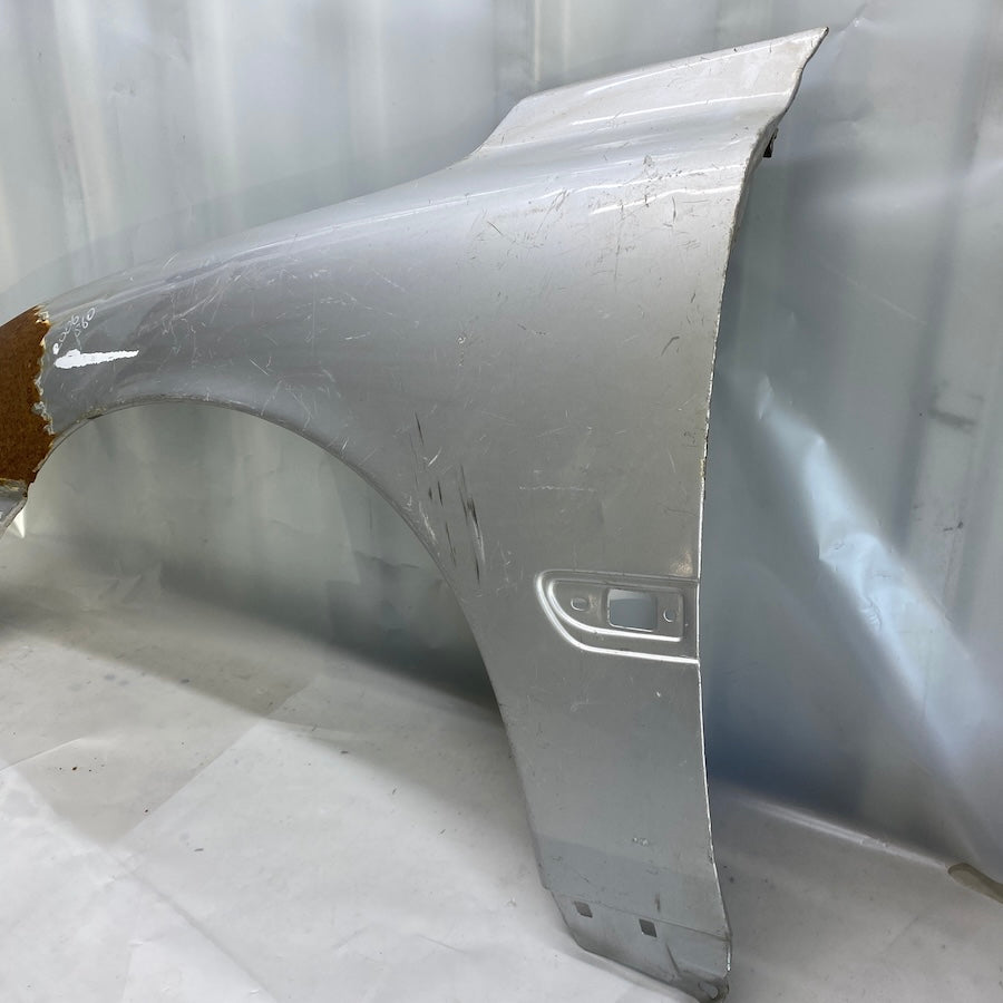 VOLVO S60 Ön Sol Çamurluık 30796492 Orijinal Çıkma 2001-2009