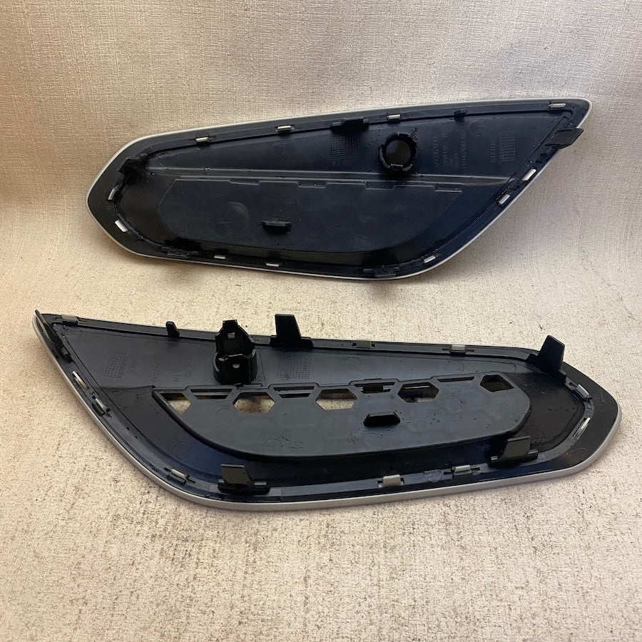 VOLVO S60 Sis Far Kapağı 31294135/31294136