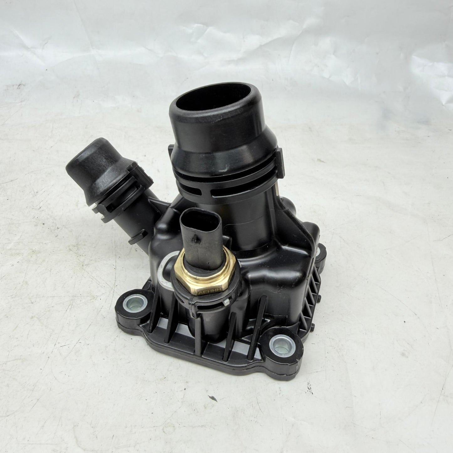 Volvo Termostat B5 S60 V60 S90 V90 XC40 XC60 XC90 32441375 En Uygun Oto Parça