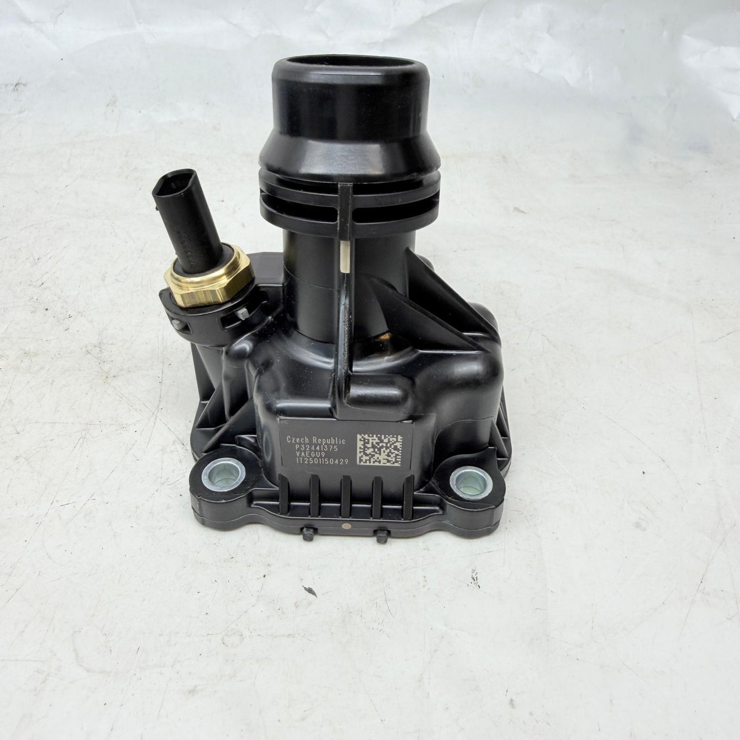 Volvo Termostat B5 S60 V60 S90 V90 XC40 XC60 XC90 32441375 En Uygun Oto Parça