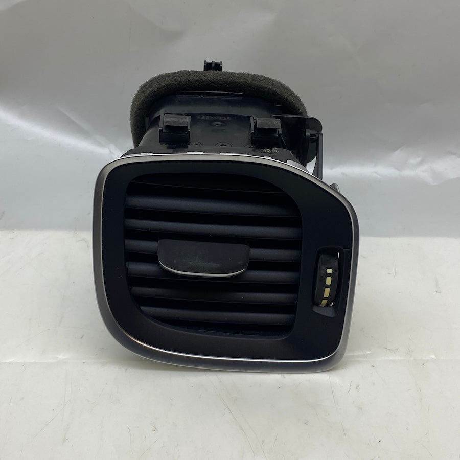 VOLVO S60/V60 Hava Üfleme Menfezi Sol 30791697