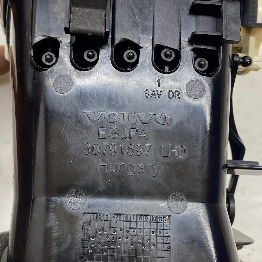VOLVO S60/V60 Hava Üfleme Menfezi Sol 30791697