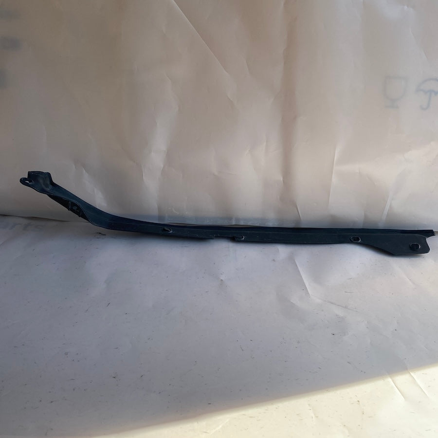 VOLVO S60/V60 Ön Kapı Direk Bakaliti 31299957/31299956