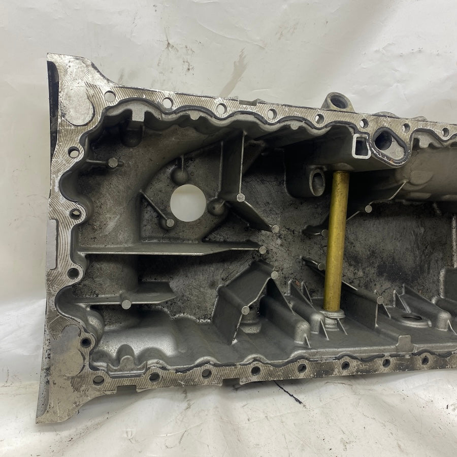 VOLVO S60/XC60/V70/V60/S80 D5 2,4 Motor Yağ Karteri