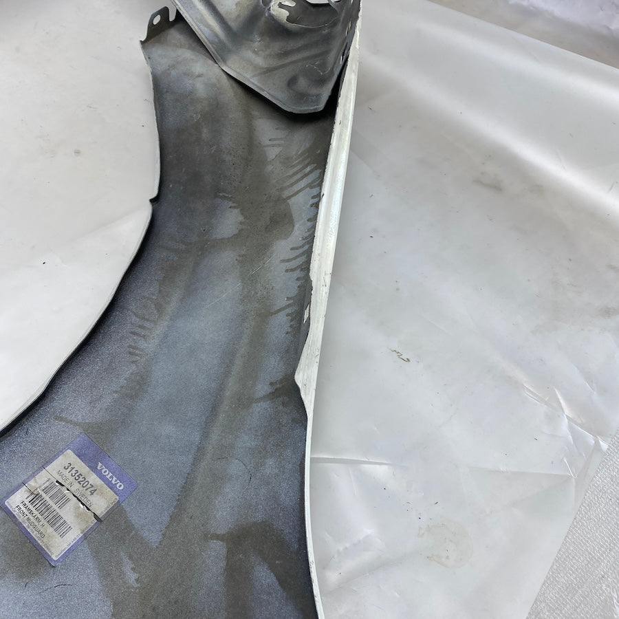 VOLVO S60/V60 Ön Çamurluk 31352072/31352071 Orijinal Çıkma 2011-2013