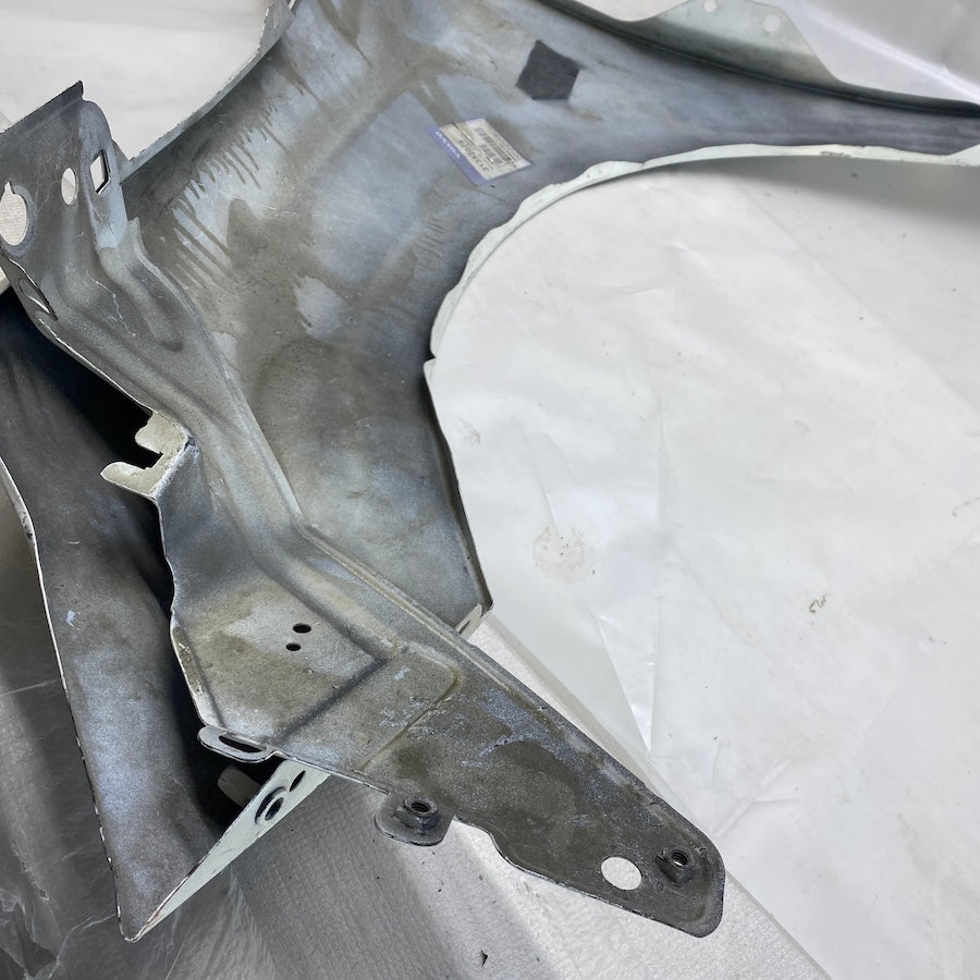 VOLVO S60/V60 Ön Çamurluk 31352072/31352071 Orijinal Çıkma 2011-2013