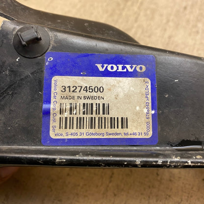 VOLVO S80 Radyatör Alt Braketi 31274500
