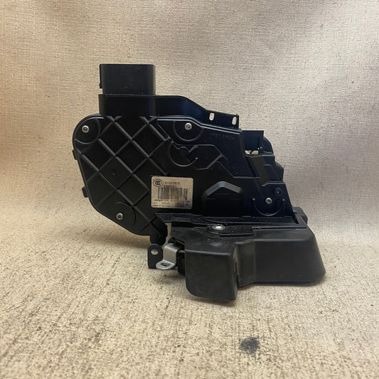 VOLVO S80/XC60/V70 Arka kapı kilidi 31253920/31253921