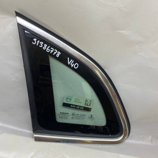 VOLVO V40 Arka Sol Kelebek Camı 31386778