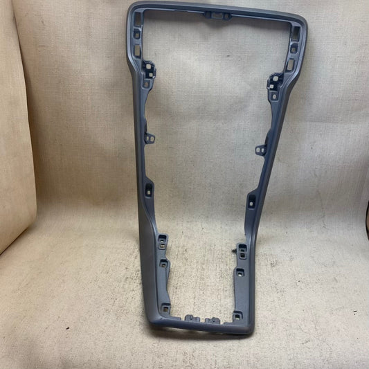 VOLVO V40 CROSS COUNTRY Orta Panel Krom Çerçeve 08632746