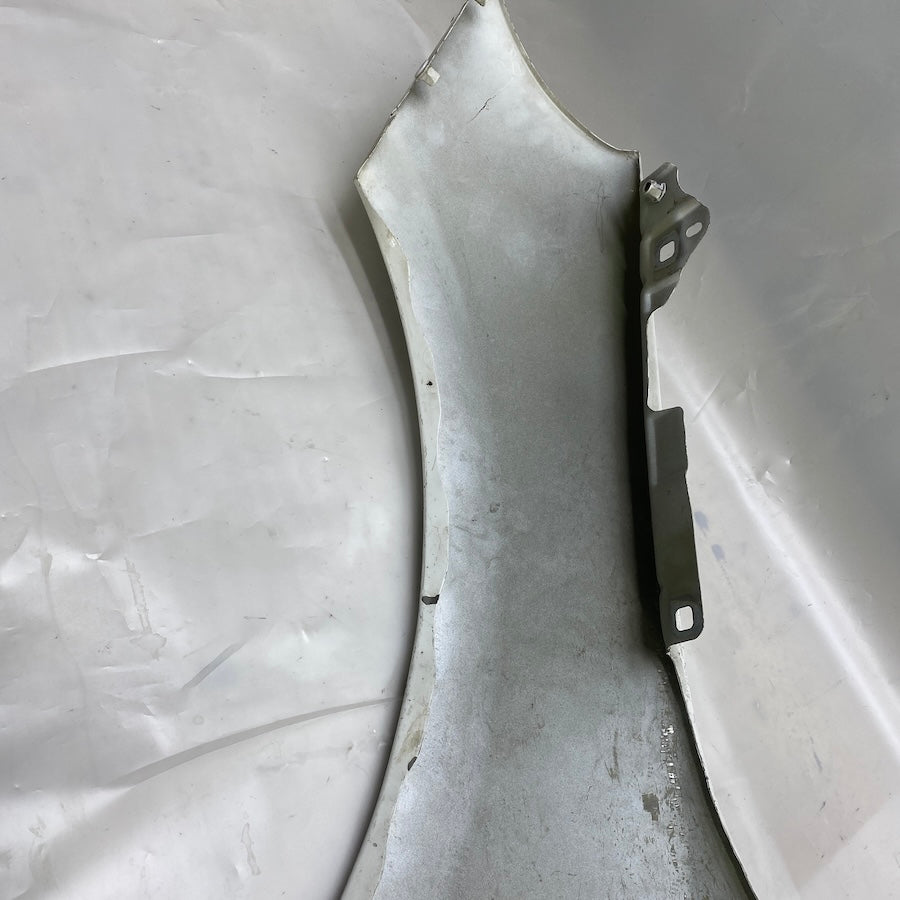 VOLVO V40 Ön Çamurluk 31301261 Orijinal Çıkma 2013-2018