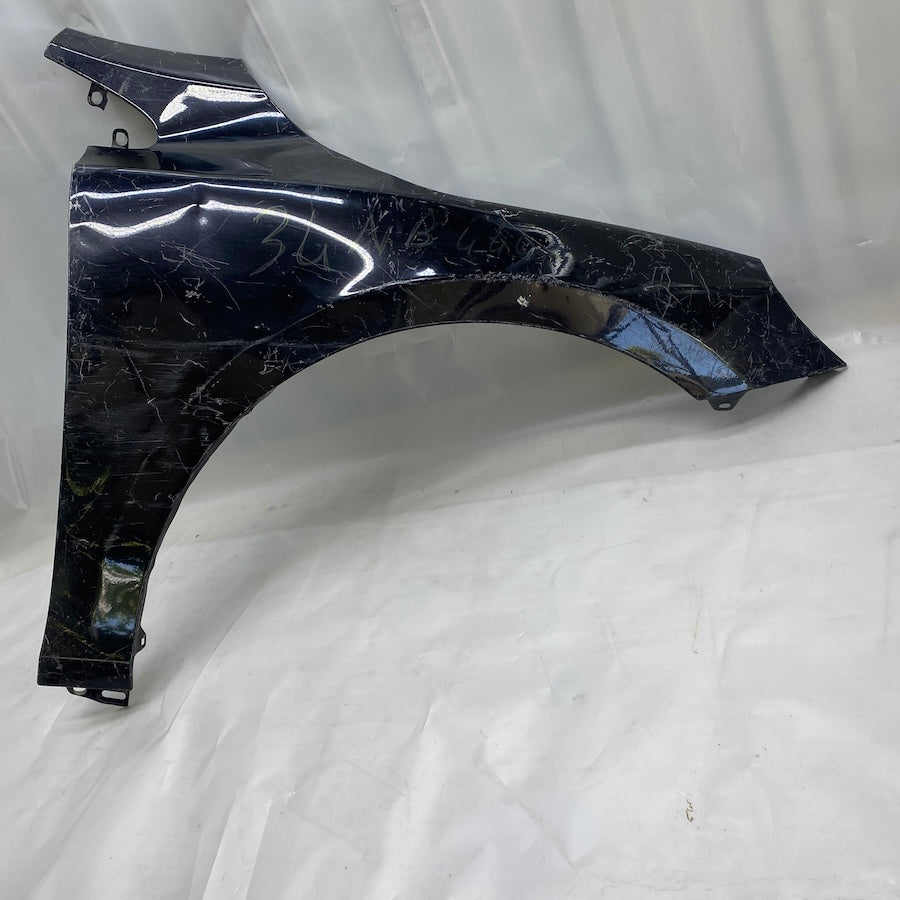 VOLVO V40 Ön Çamurluk 31301261 Orijinal Çıkma 2013-2018