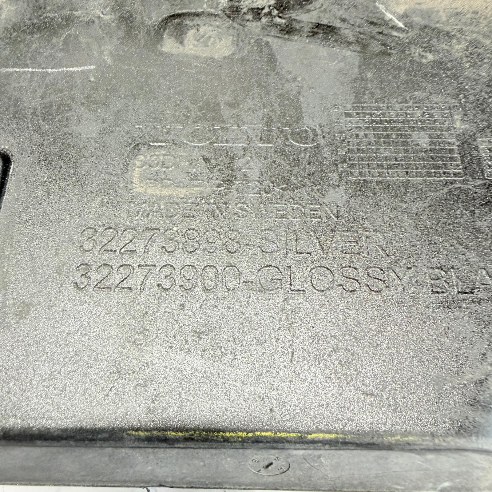 Volvo XC40 Arka Tampon Alt Difüzör 32273900 En Uygun Oto Parça