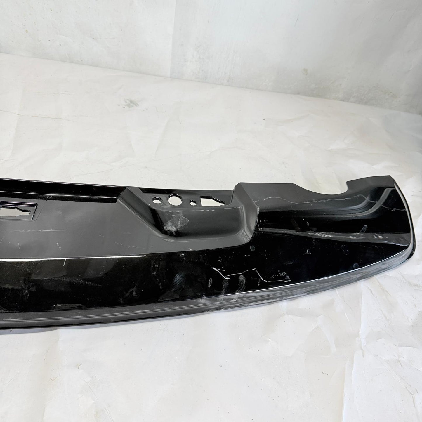 Volvo XC40 Arka Tampon Alt Difüzör 32273900 En Uygun Oto Parça