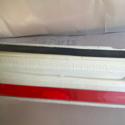 VOLVO XC40 Arka Tampon Çıtası 31330392