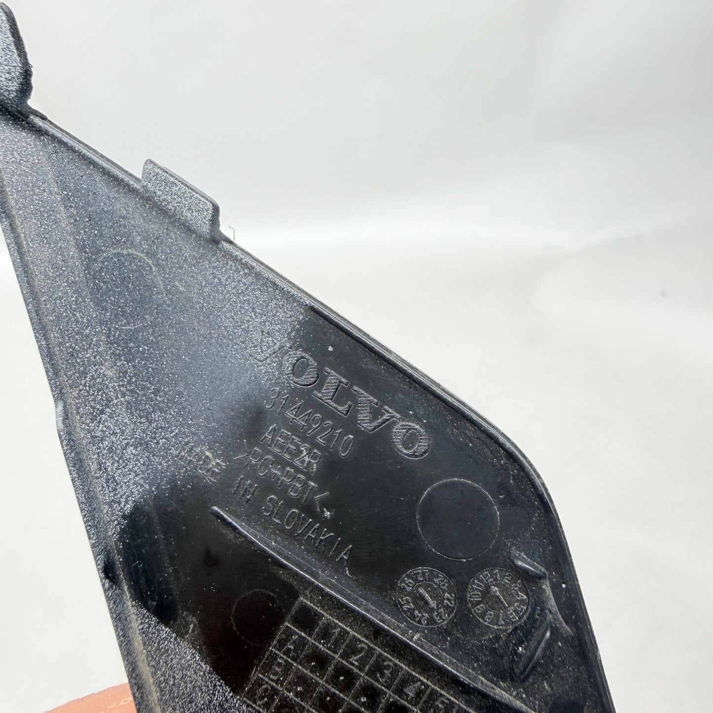 Volvo XC60 Arka Tampon Çeki Kapağı 31449210