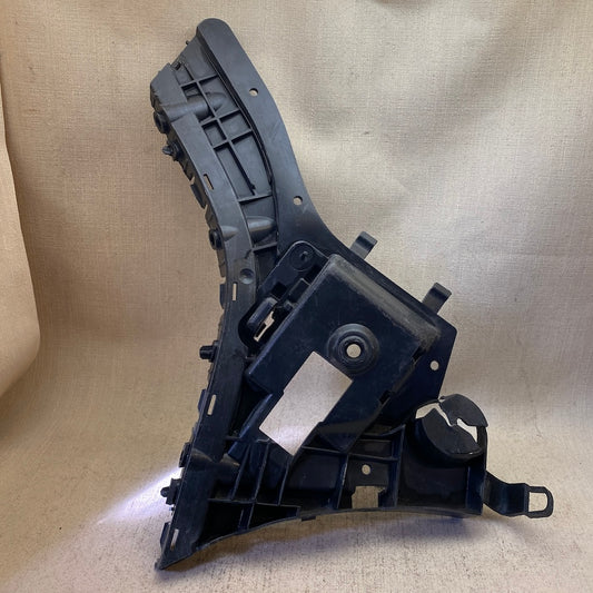 VOLVO XC60 Arka Tampon Sağ Braket 31323764