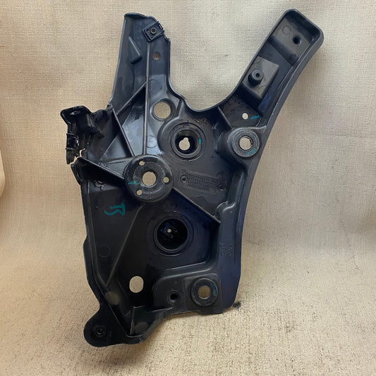 VOLVO XC60 Çamurluk Bağlantı Ayağı 31424578