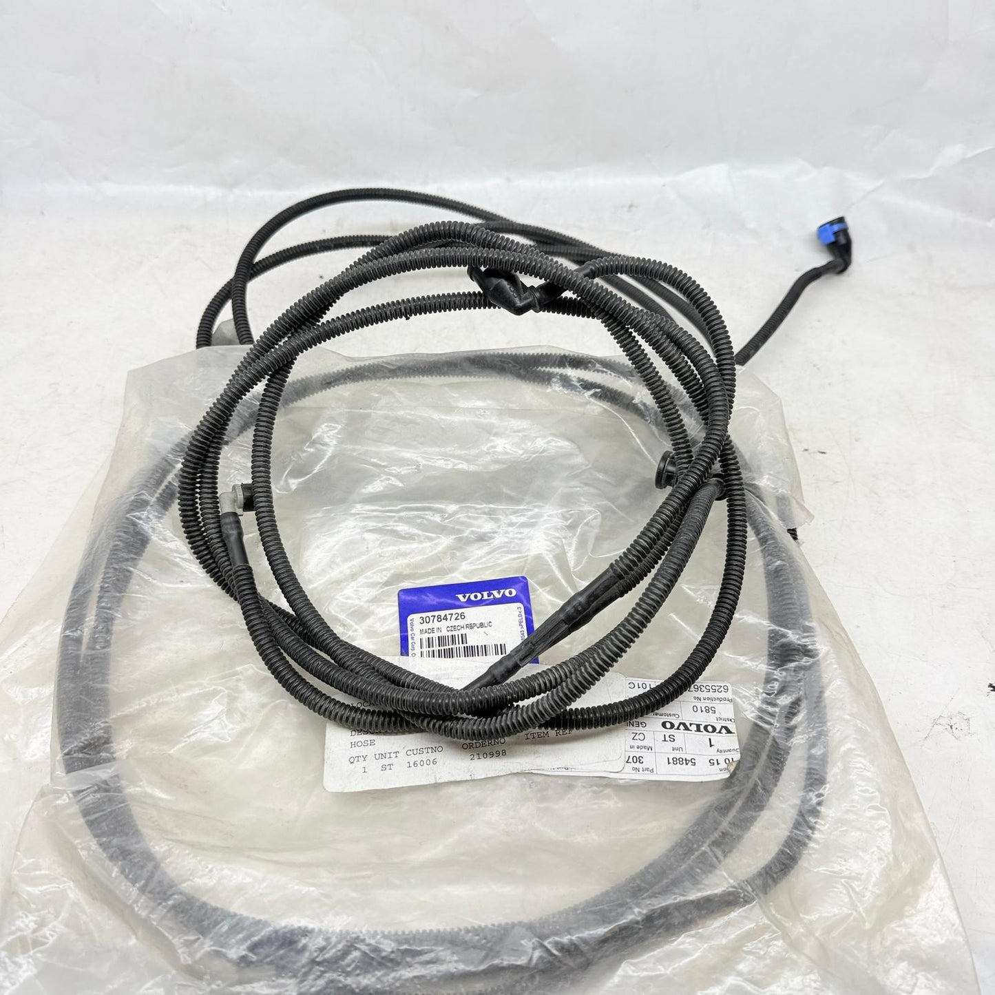 Volvo XC60 Far Yıkama Suyu Hortumu 30784726 En Uygun Oto Parça