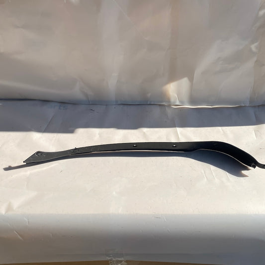 VOLVO XC60 Ön Sol Kapı Contası 31298783