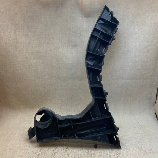 VOLVO XC60 RHD Arka Tampon Montaj Braketi 30764698