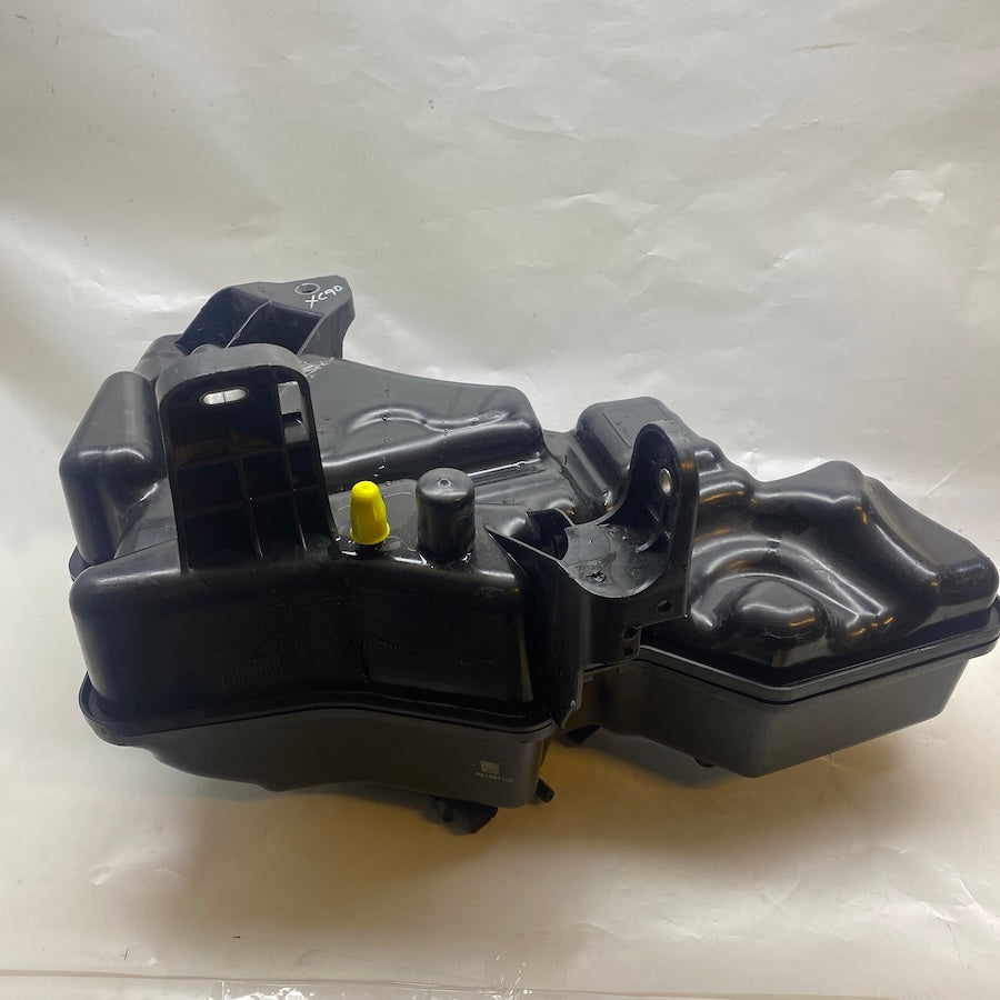VOLVO XC90 D5 AdBlue Tankı 31405813