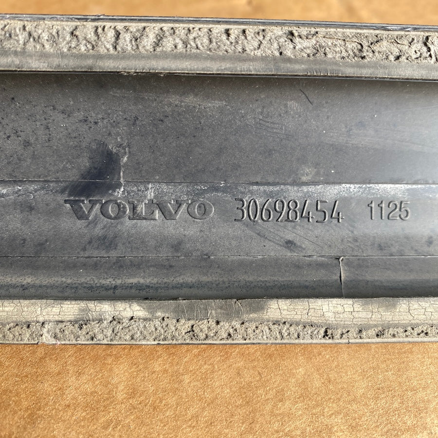 VOLVO XC90 Kapı Alt Çıtası 30698453/30698454/30698452