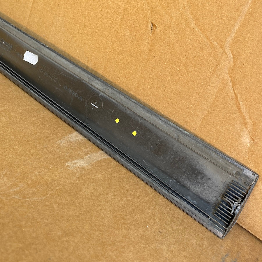 VOLVO XC90 Kapı Çıtası 30715201/30715200