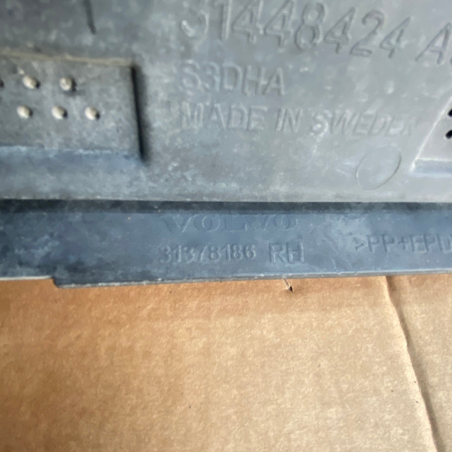 VOLVO XC90 Kapı Çıtası Nikelajlı 31448431/31448432