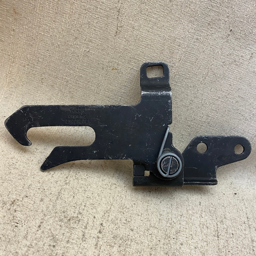 VOLVO XC90 Kaput Emniyet Mandalı 30763562