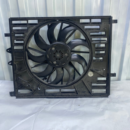 Volvo XC90 2015-2024 motor soğutma fanı, orijinal çıkma parça – 32222480