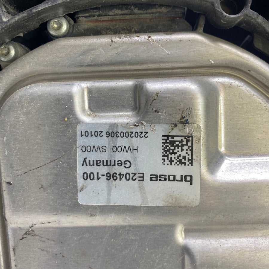 VOLVO XC90 Motor Soğutma Fanı 32222480 Orijinal Çıkma 2015-2024