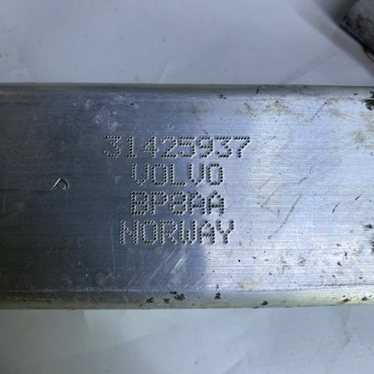 VOLVO XC90 Ön Panel Üst Demiri 31425937 2015-2022