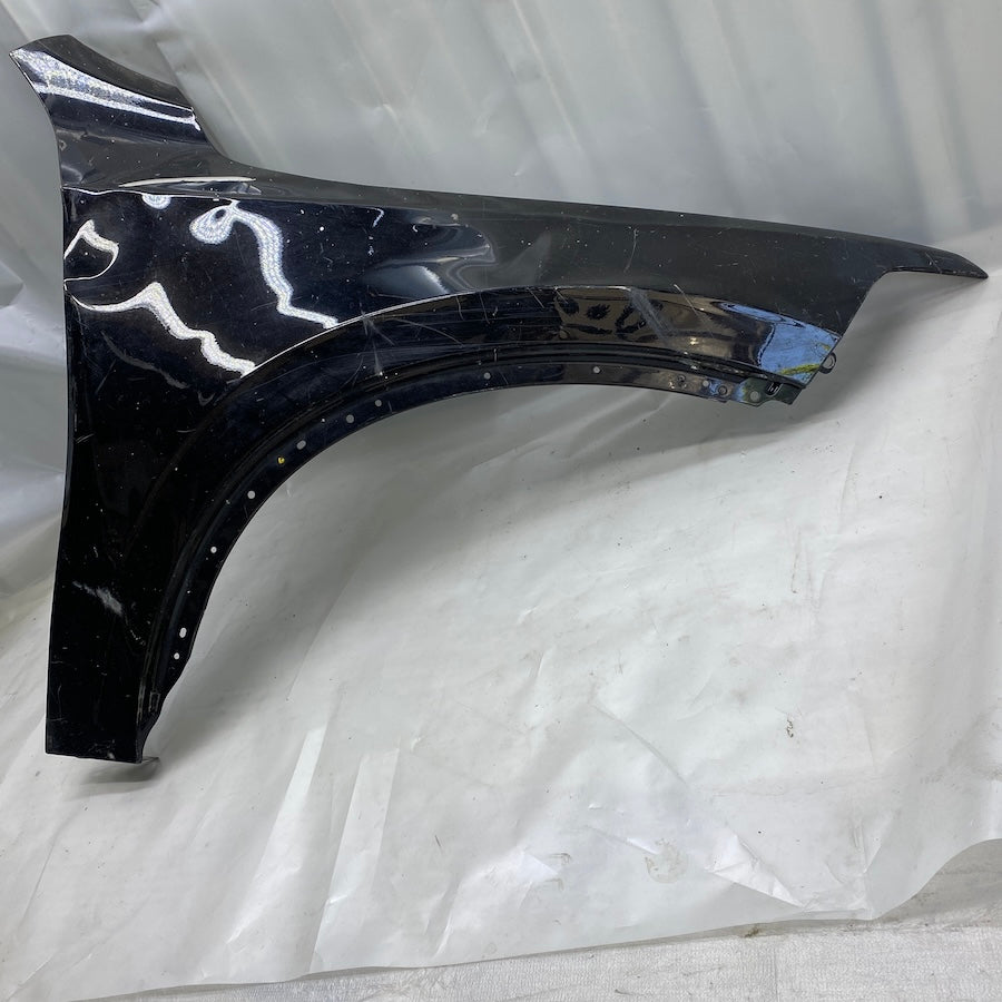 VOLVO XC90 Ön Sağ/Sol Çamurluk 31651676/31651675 Orijinal Çıkma 2015-2022