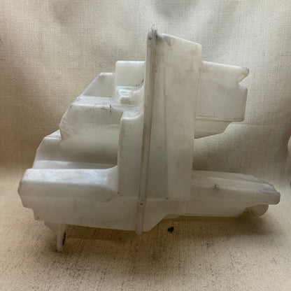 VOLVO XC90 Silecek Su Deposu 8659490/8659491