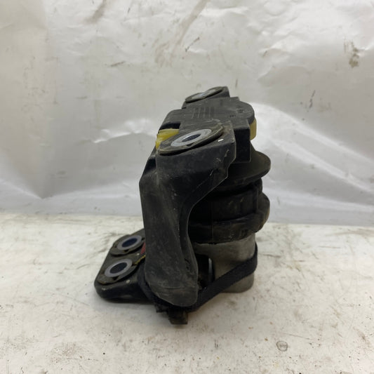 VOLVO XC90 MK2 Sol Üst Motor Takozu 326F22