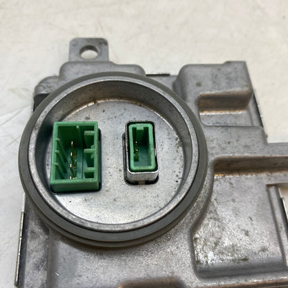 VW Amarok / Caddy çıkma xenon beyni – OEM kontrol modülü, 8K0941597F.