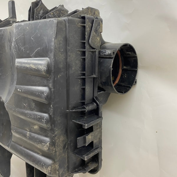 Volkswagen Crafter Hava Filtre Kutusu 2E0129601D