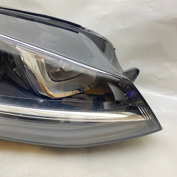 Volkswagen Golf 7 Sağ Far 044923 90045128 En Uygun Oto Parça