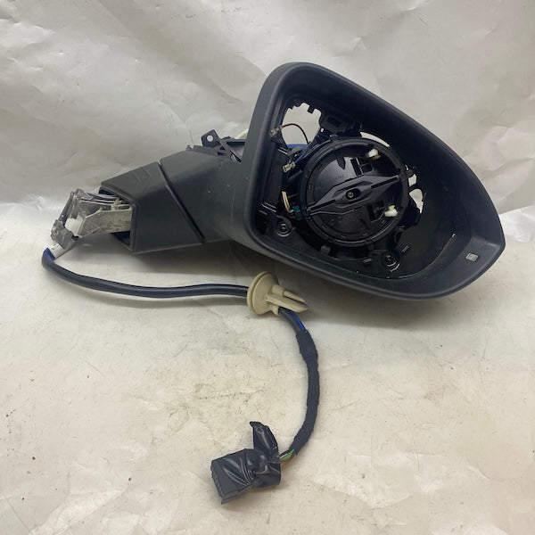 Volkswagen Golf 8 Dikiz Aynası Kameralı 5H1857502 En Uygun Oto Parça