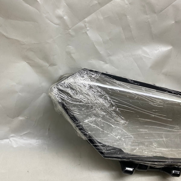 Volkswagen Passat B8.5 Sol Far Camı 2020-2025 İthal En Uygun Oto Parça