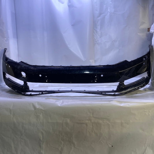 Volkswagen Passat B8 Ön Tampon 3G0O807221 15-19 Far Yıkamalı En Uygun Oto Parça