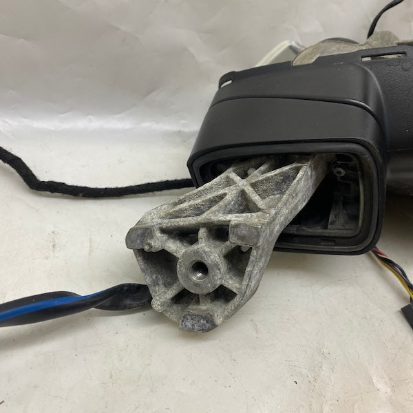 Volkswagen Passat B8 Sağ Dikiz Aynası Katlamasız En Uygun Oto Parça