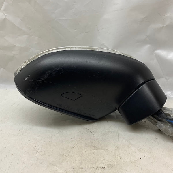 Volkswagen Passat B8 Sağ Dikiz Aynası Katlamasız En Uygun Oto Parça