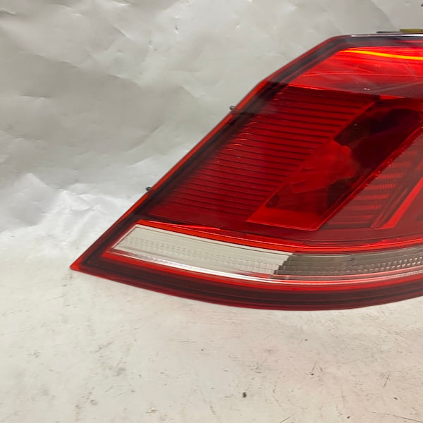 Volkswagen Passat B8 Sol Stop 14-18 3G5945311 Çıkma En Uygun Oto Parça