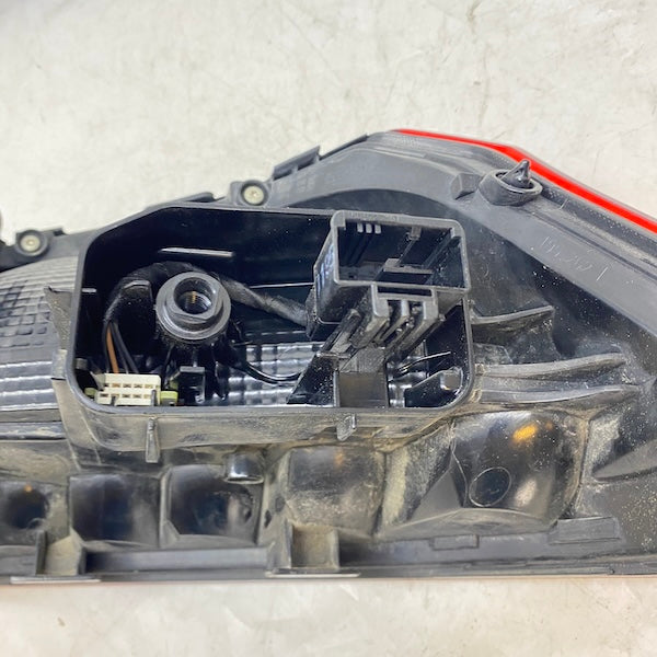 Volkswagen Passat B8 Sol Stop 14-18 3G5945311 Çıkma En Uygun Oto Parça