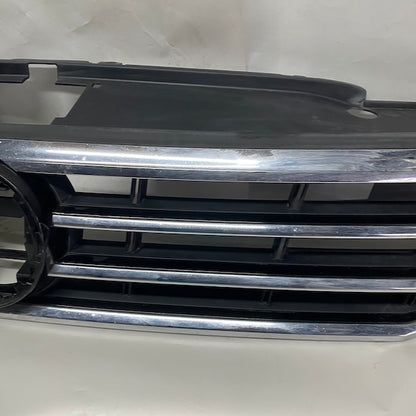 Volkswagen Passat B8,5 Ön Panjur 3G0853653N Orijinal Çıkma En Uygun Oto Parça