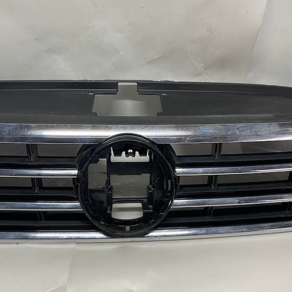Volkswagen Passat B8,5 Ön Panjur 3G0853653N Orijinal Çıkma En Uygun Oto Parça