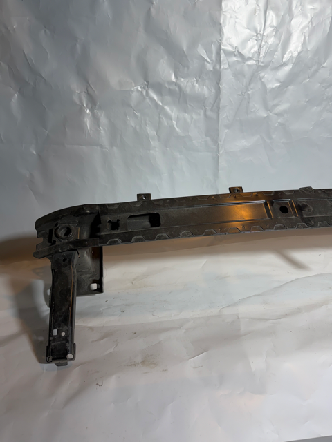 Volkswagen Passat B8,5 Ön Tampon Demiri 2019-2025 3G0807611A En Uygun Oto Parça