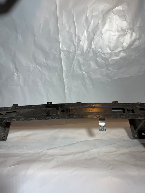 Volkswagen Passat B8,5 Ön Tampon Demiri 2019-2025 3G0807611A En Uygun Oto Parça